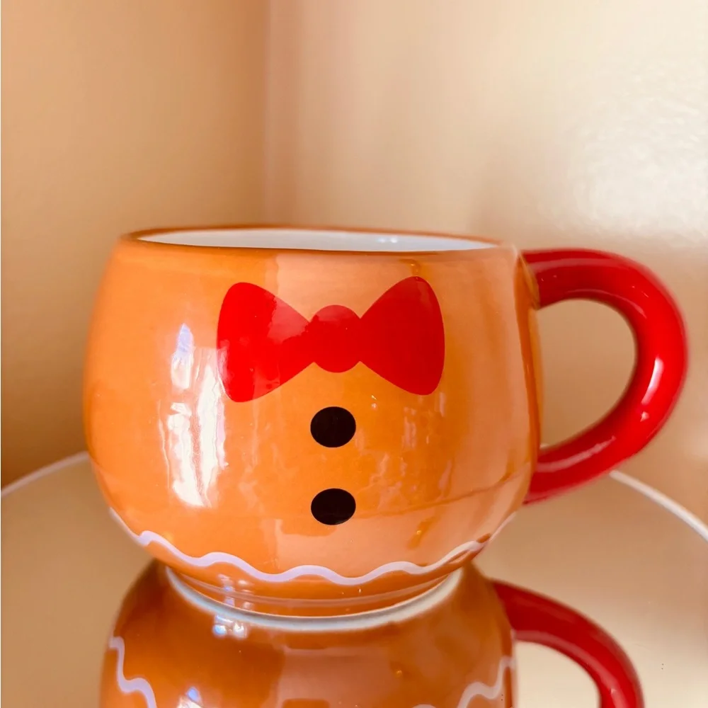 Gingerbread Couple Mug Set | Cute Holiday Coffee Cups | Christmas Kitchen Decor - Picture 6 of 7